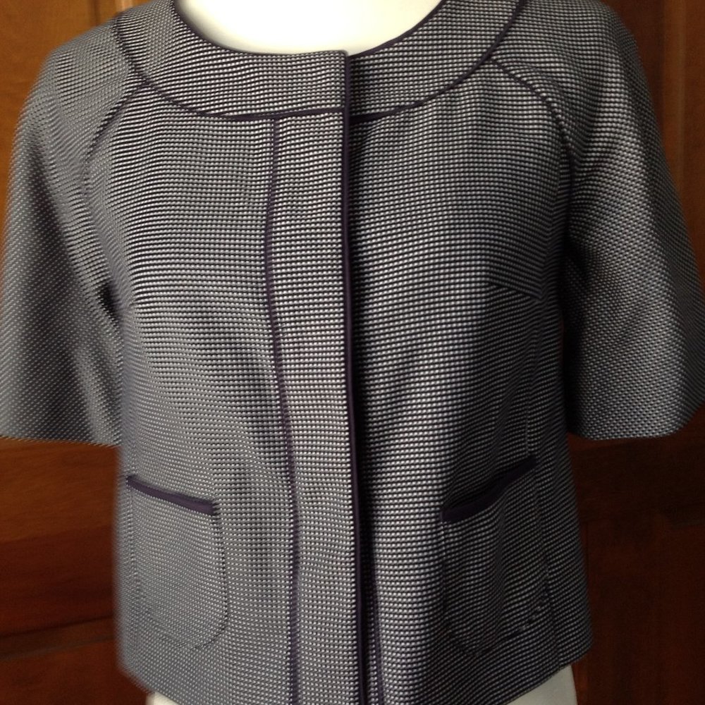 Ann Taylor Loft Petite Short Sleeve Navy & White Jacket w/ Navy Piping, size 4P